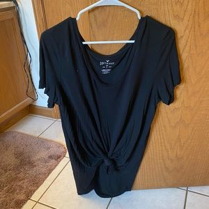 American Eagle black tee! Size L